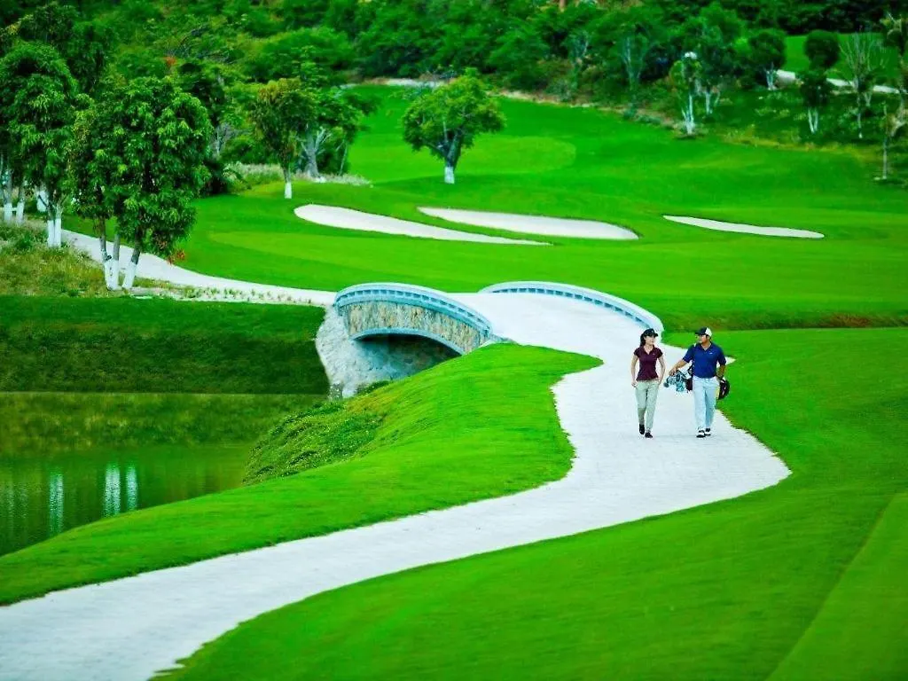 Vinpearl Discovery Rockside Nha Trang