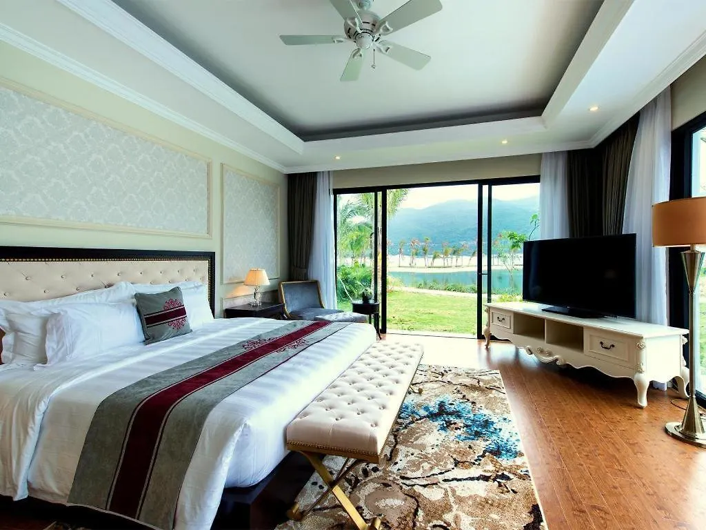 Vinpearl Discovery Rockside Nha Trang
