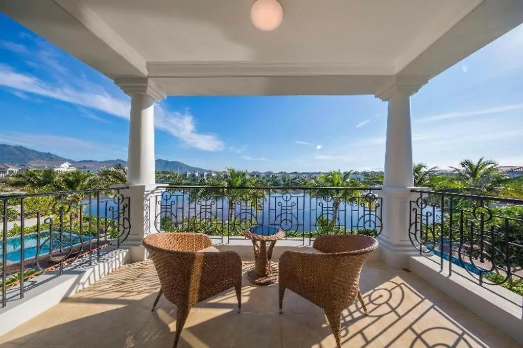 Resort Vinpearl Discovery Rockside Nha Trang