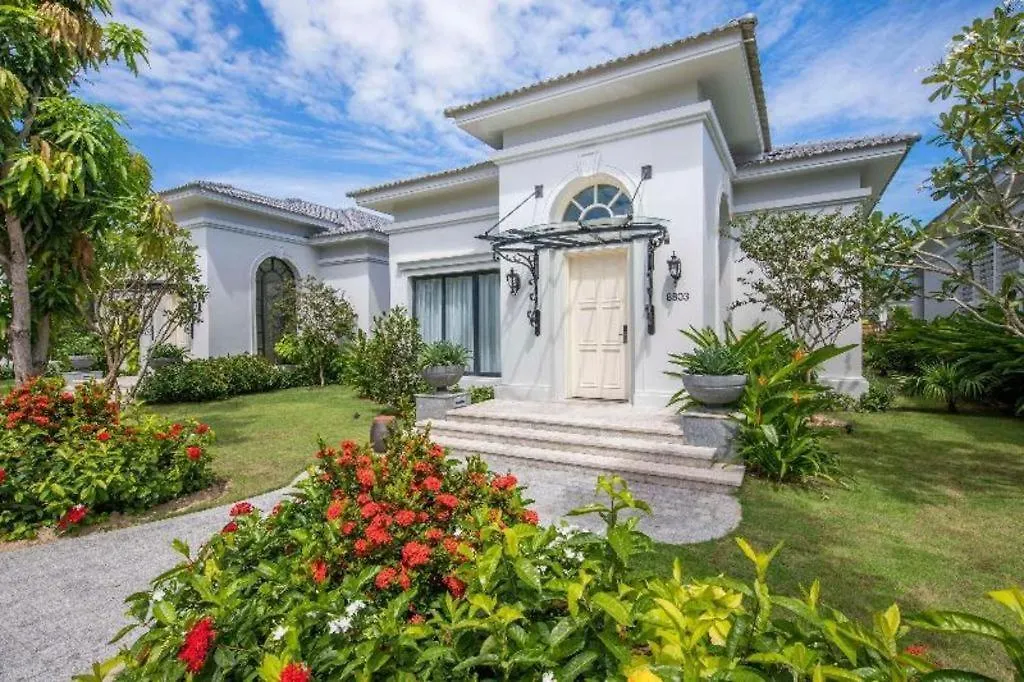 Vinpearl Discovery Rockside Nha Trang