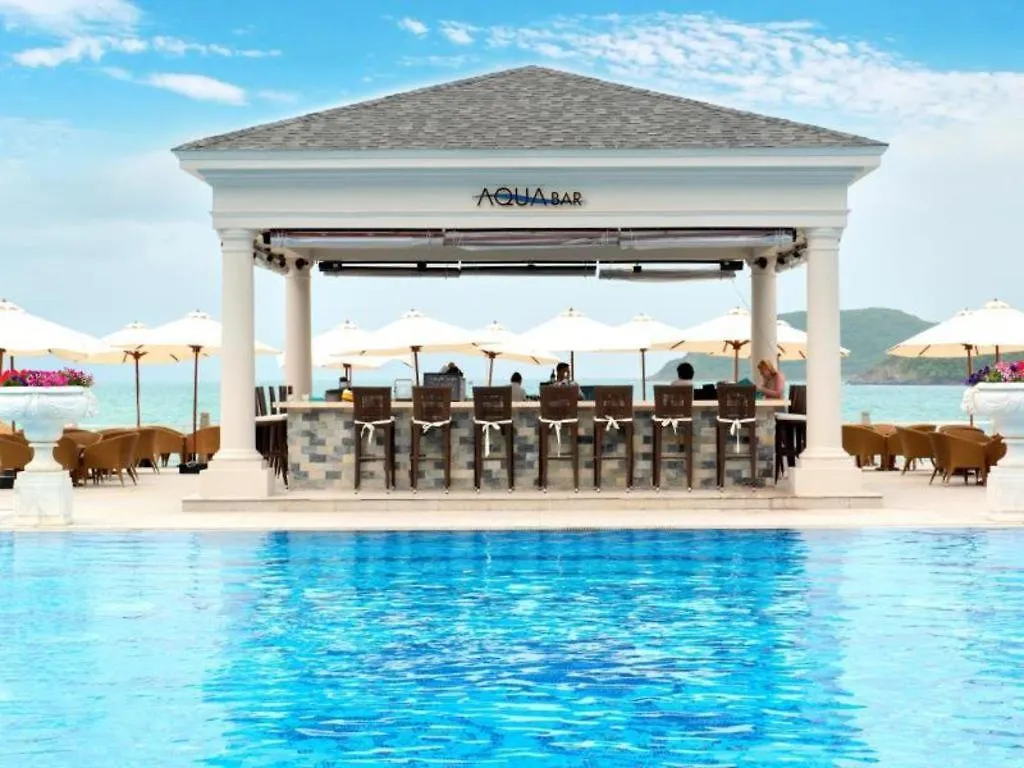Vinpearl Discovery Rockside Nha Trang Resort