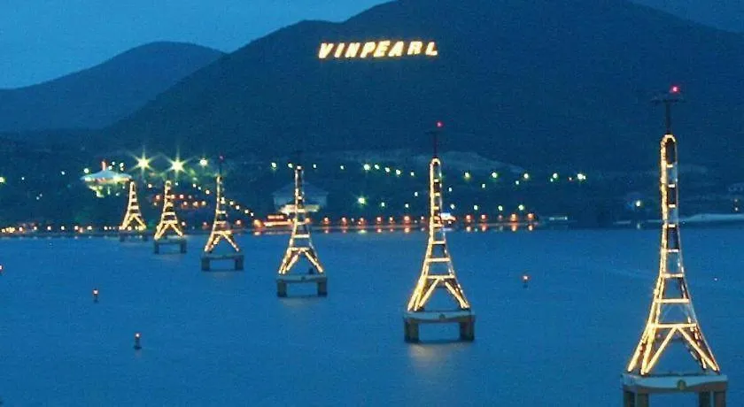 ***** Resort Vinpearl Discovery Rockside Nha Trang Vietnam