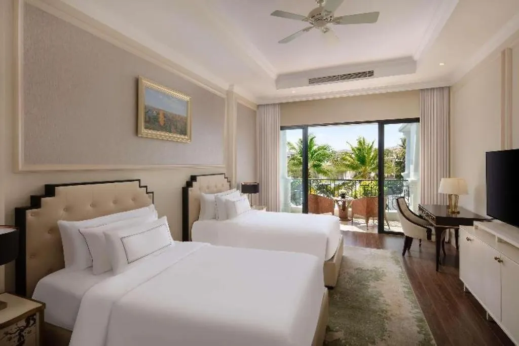 Vinpearl Discovery Rockside Nha Trang 5*,  Vietnam