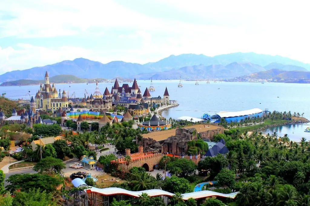 Resort Vinpearl Discovery Rockside Nha Trang