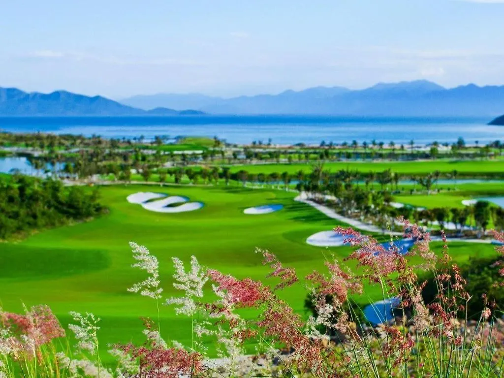Vinpearl Discovery Rockside Nha Trang 5*,  Vietnam