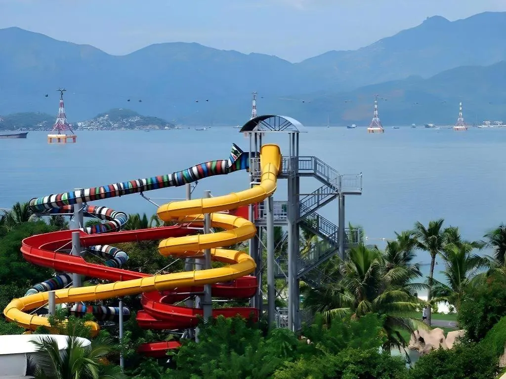 Resort Vinpearl Discovery Rockside Nha Trang
