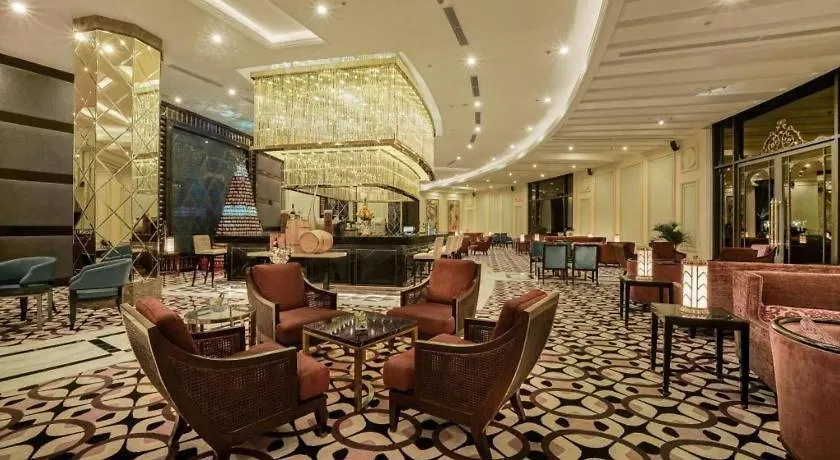 Vinpearl Discovery Rockside Nha Trang Resort