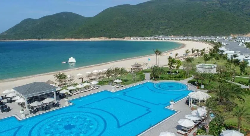 Resort Vinpearl Discovery Rockside Nha Trang
